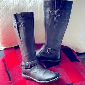 boc Boots in Box Size 7M